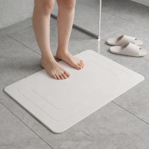 Amazon Basics Diatomite Stone Bath Mat Diatomite Stone Bath Mat | Fast Drying | Super Absorbent | Anti-Slip | Engraved Design | Light Grey | 60 × 39 cm