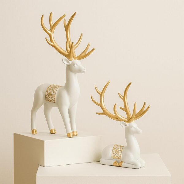 Polyresin Reindeer Décor Set of 2