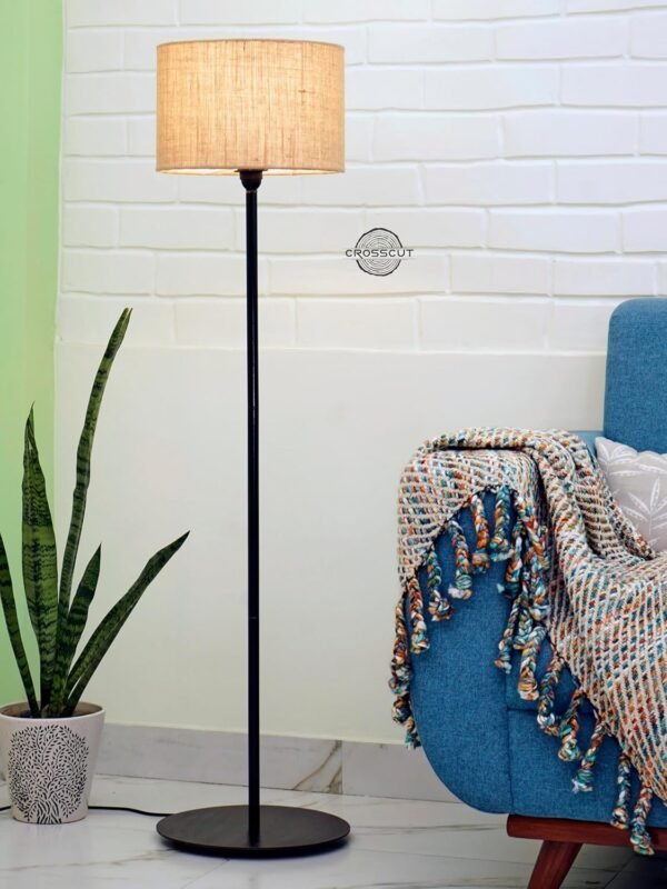Minimalist Metal Floor Lamp – Beige Jute Shade