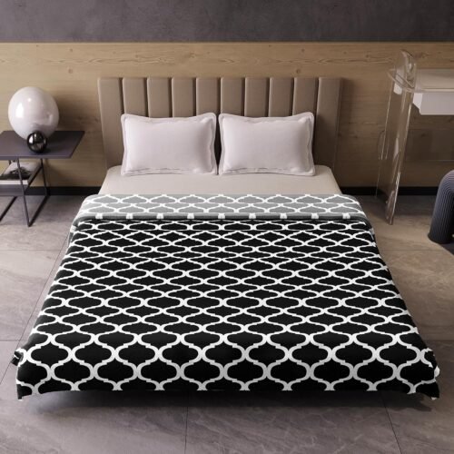Divine Casa 150 GSM Double Dohar 220×205 cm Moroccan AC Blanket 150 GSM Microfiber Double Dohar 220 × 205 cm, Lightweight All-Season AC Blanket with Moroccan Pattern (Caviar)