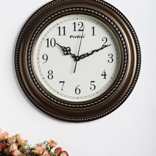 Contemporary Metal Wall Clock – Gold & White